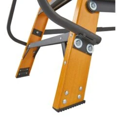 Youngman 2 Tread Megastep Ladder With Handrails - EN 131 -Insulation Materials Shop 30090218 feet close up 1581075297