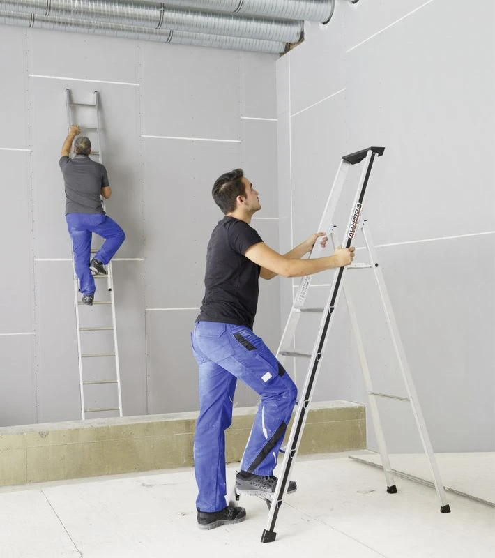 Hymer Black Line Platform Steps 17 Hymer Black Line Platform Steps - Image 15