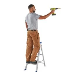 Werner 4 Tread Master Trade Stepladder - BS 2037 EN131 Professional 11 Werner 4 Tread Master Trade Stepladder - BS 2037 EN131 Professional -Insulation Materials Shop 7140418 ai drillmale
