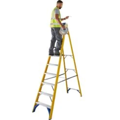 Werner 10 Tread Trade Fibreglass Step Ladder - BS 2037 EN131 Professional -Insulation Materials Shop 7161018 ai feedinghighvismale