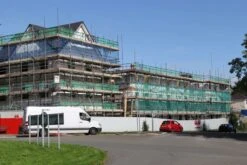 Tyvek StructureGuard Rainscreen Cladding Breather Membrane 2.7m X 100m -Insulation Materials Shop dupont tyvek structureguard situ 41308 2