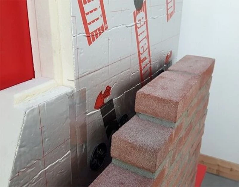 IKO Enertherm ALU 60mm Universal Rigid Insulation Board 1200 X 2400mm 4 IKO Enertherm ALU 60mm Universal Rigid Insulation Board 1200 X 2400mm - Image 2